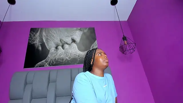 carlota swan online show from November 26, 2025, 7:37 pm