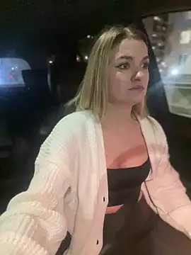 Devill Angel  online show from December 11, 2024, 5:37 pm