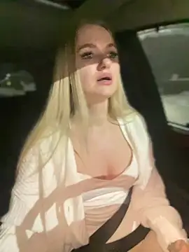 Devill Angel  online show from January 12, 2025, 5:33 pm