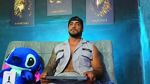 ERIC HARRISON online show from October 31, 2025, 11:50 pm