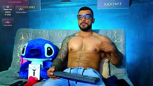 ERIC HARRISON online show from November 2, 2025, 8:44 pm