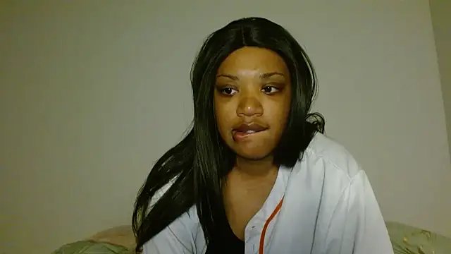 Snapshot of thekelliecapri chatting on February 8, 2025, 1:32 am thekelliecapri online show from February 8, 2025, 1:32 am