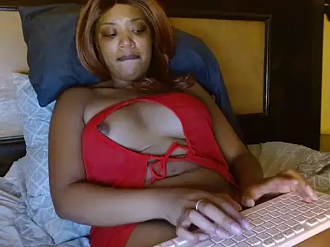 Snapshot of thekelliecapri chatting on September 18, 2025, 7:38 pm thekelliecapri online show from September 18, 2025, 7:38 pm