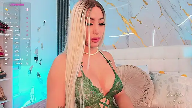 EmilyLeah  online show from March 10, 2026, 2:44 pm