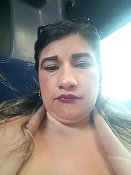 Hannahcandyy online show from April 17, 2026, 1:03 pm