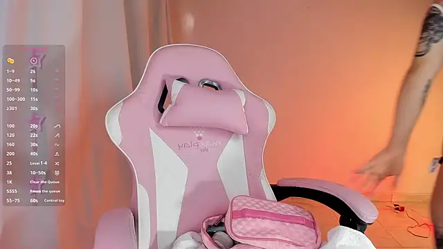 Kendall Bunnyy online show from June 25, 2026, 8:46 pm