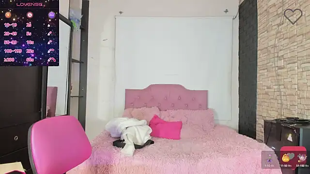 kitty queen10 online show from January 7, 2025, 2:42 am