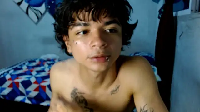 Lovebeng  online show from September 30, 2025, 10:59 pm