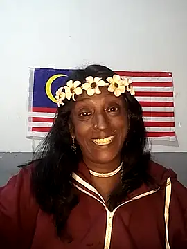 mamakarma1403 online show from October 12, 2025, 4:39 pm