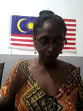 mamakarma1403 online show from October 23, 2025, 2:27 pm