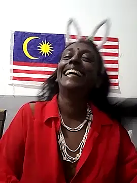 mamakarma1403 online show from November 17, 2025, 1:50 pm