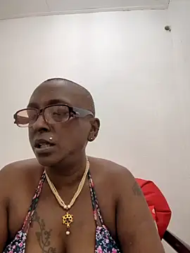 Snapshot of mamakarma1403 chatting on June 12, 2026, 3:27 am mamakarma1403 online show from June 12, 2026, 3:27 am