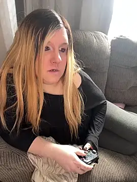 PuckBunny17 online show from January 14, 2025, 6:28 pm