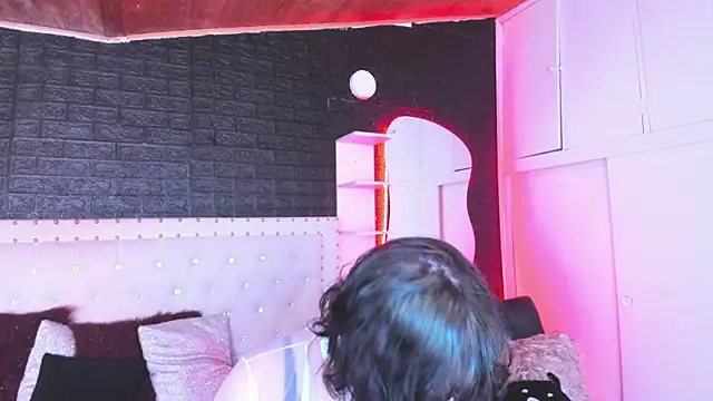 Snapshot of Ghosty_Doll chatting on January 10, 2025, 6:06 pm Ghosty Doll online show from January 10, 2025, 6:06 pm