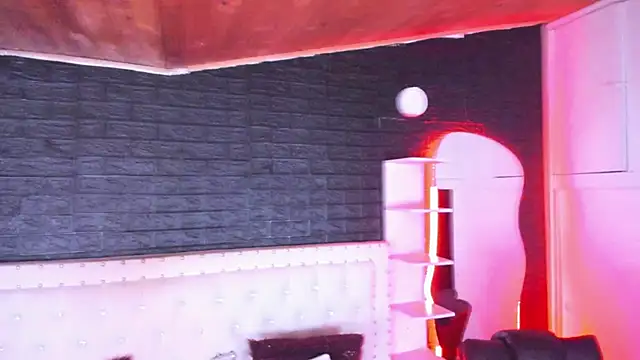 Snapshot of Ghosty_Doll chatting on January 17, 2025, 1:47 am Ghosty Doll online show from January 17, 2025, 1:47 am