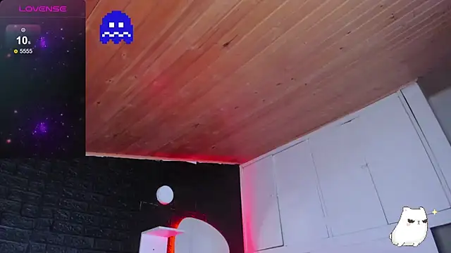 Snapshot of Ghosty_Doll chatting on February 10, 2025, 8:21 pm Ghosty Doll online show from February 10, 2025, 8:21 pm