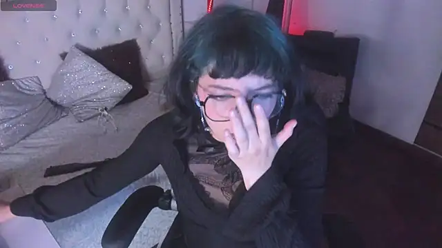 Snapshot of Ghosty_Doll chatting on March 12, 2025, 8:10 pm Ghosty Doll online show from March 12, 2025, 8:10 pm