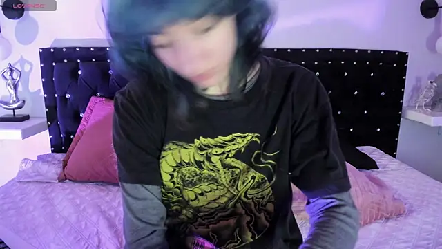 Snapshot of Ghosty_Doll chatting on September 18, 2025, 5:04 pm Ghosty Doll online show from September 18, 2025, 5:04 pm