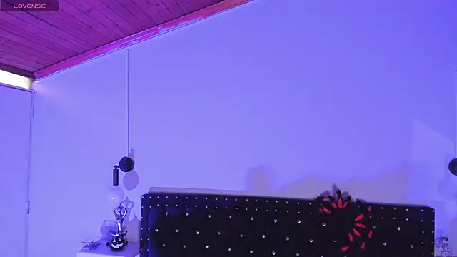 Snapshot of Ghosty_Doll chatting on October 9, 2025, 8:29 pm Ghosty Doll online show from October 9, 2025, 8:29 pm