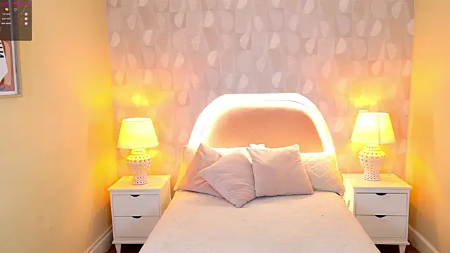 april rousse online show from February 25, 2025, 10:18 pm