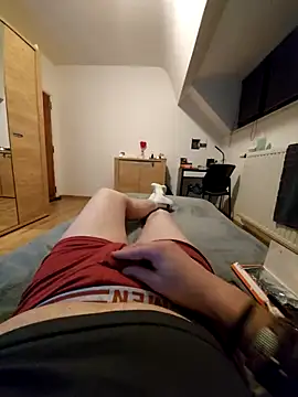 pascalino100 online show from February 25, 2025, 8:51 pm