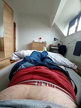 pascalino100 online show from March 1, 2025, 9:29 am