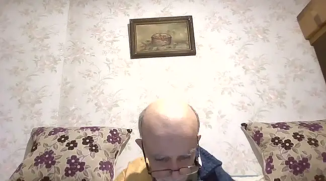 mariusica1xh online show from February 25, 2025, 8:09 pm