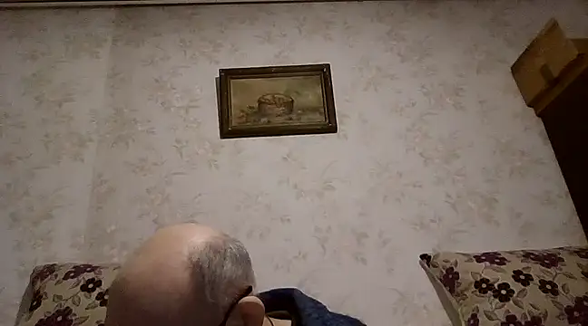 mariusica1xh online show from March 1, 2025, 6:43 pm