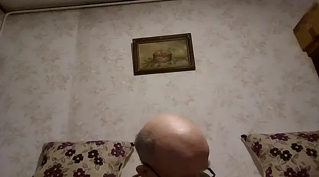 mariusica1xh online show from March 5, 2025, 8:10 pm