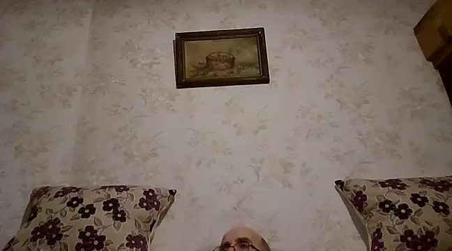 mariusica1xh online show from March 12, 2025, 10:50 pm