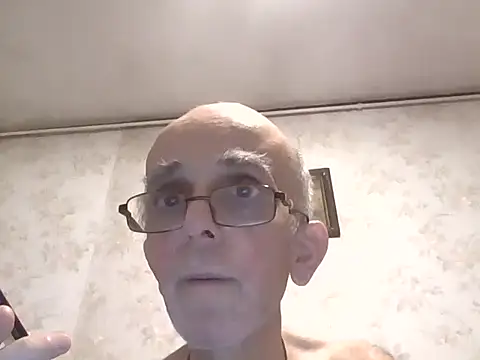 mariusica1xh online show from September 9, 2025, 5:45 pm