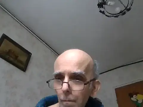 mariusica1xh online show from October 3, 2025, 7:38 am