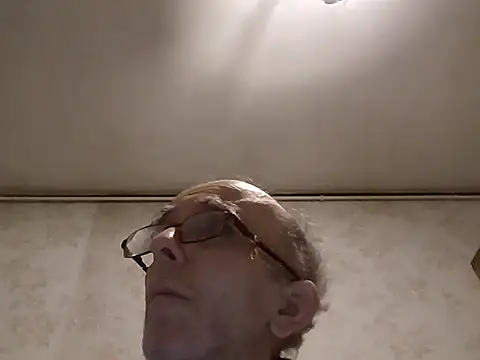 mariusica1xh online show from October 15, 2025, 12:33 am