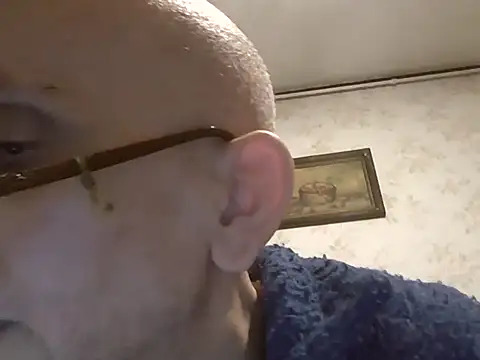 mariusica1xh online show from November 11, 2025, 10:32 pm