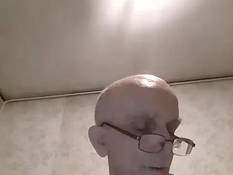 mariusica1xh online show from November 28, 2025, 4:20 pm