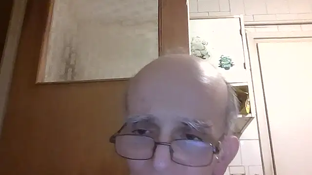 mariusica1xh online show from March 9, 2026, 11:09 pm