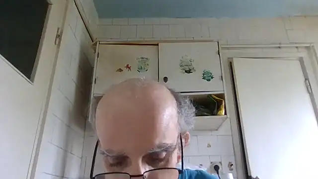 mariusica1xh online show from May 24, 2026, 9:25 am
