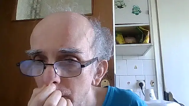 mariusica1xh online show from May 29, 2026, 8:45 am