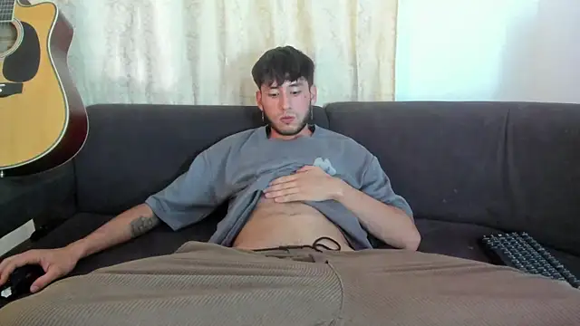 Henrikk senn online show from September 11, 2025, 9:15 pm