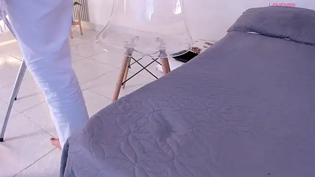 Angela donnato online show from January 6, 2026, 3:43 am