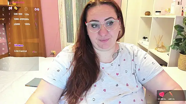 lovely adelle online show from February 2, 2025, 3:39 pm