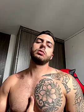 thomas gun online show from December 3, 2024, 4:06 pm