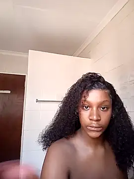 Candy Love 18 online show from December 4, 2024, 7:17 am