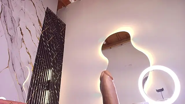 ebony hot1 online show from September 18, 2025, 1:24 pm