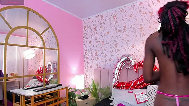 amber-hill online show from February 14, 2025, 7:12 pm