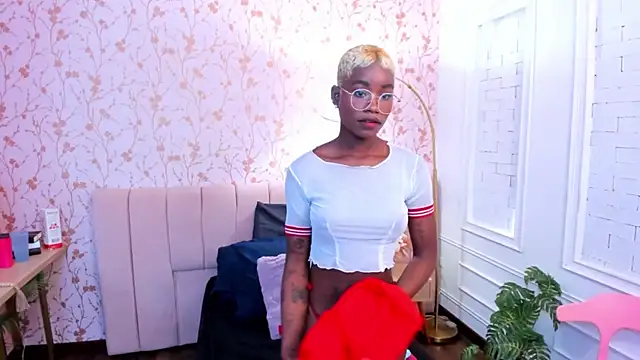 amber-hill online show from February 10, 2026, 7:07 pm