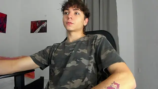 Joe23   online show from October 4, 2025, 5:27 am