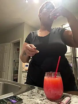 SexyHoneyRedd online show from January 31, 2025, 11:45 pm