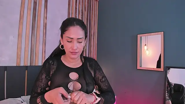 Janne lee online show from December 3, 2025, 8:40 pm