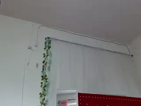 helenca43 online show from February 22, 2025, 1:35 pm